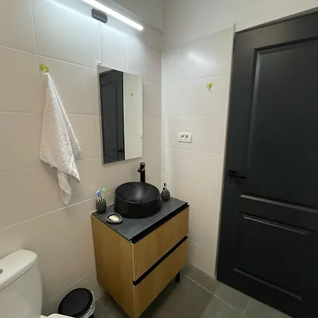Benny Gold Apartment *